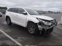 5TDJZRFH9JS549996 2018 TOYOTA HIGHLANDER