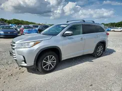 5TDJZRFH9JS561808 2018 TOYOTA HIGHLANDER