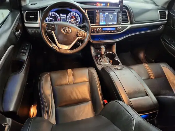 5TDJZRFH9JS800371 2018 TOYOTA HIGHLANDER - Image 8