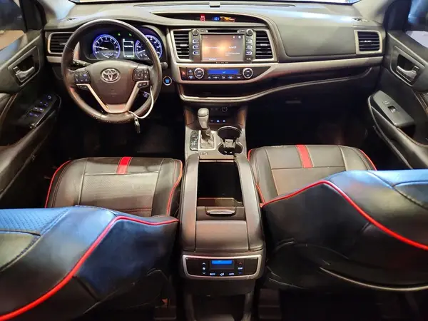 5TDJZRFH9JS803769 2018 TOYOTA HIGHLANDER - Image 8