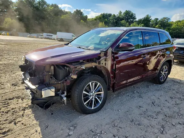 5TDJZRFH9JS806039 2018 TOYOTA HIGHLANDER - Image 1