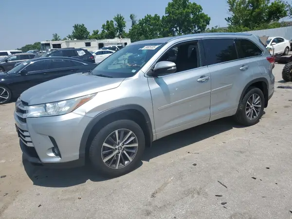 5TDJZRFH9JS814769 2018 TOYOTA HIGHLANDER - Image 1