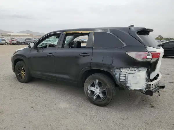 5TDJZRFH9JS816697 2018 TOYOTA HIGHLANDER - Image 2