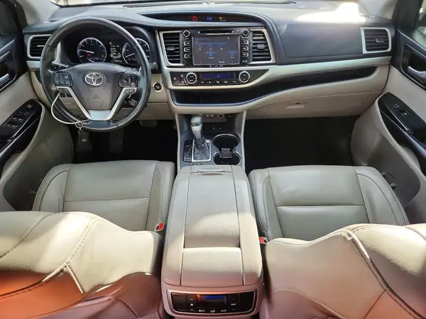 5TDJZRFH9JS820927 2018 TOYOTA HIGHLANDER - Image 8