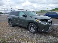 5TDJZRFH9JS823049 2018 TOYOTA HIGHLANDER