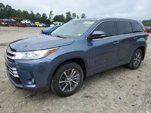 5TDJZRFH9JS858688 2018 TOYOTA HIGHLANDER - Image 1