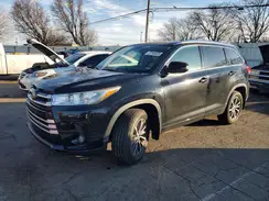 5TDJZRFH9JS889925 2018 TOYOTA HIGHLANDER