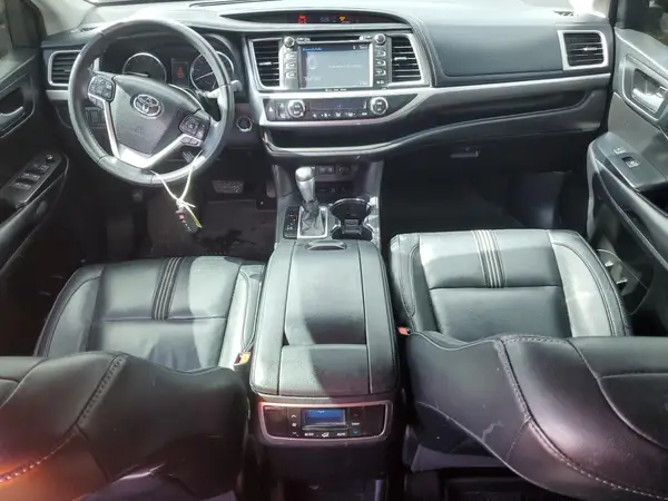 5TDJZRFH9JS902964 2018 TOYOTA HIGHLANDER - Image 8