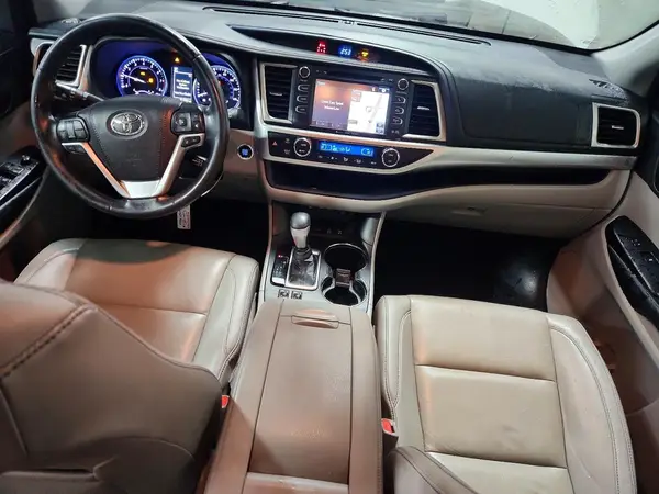 5TDJZRFH9KS568677 2019 TOYOTA HIGHLANDER - Image 8