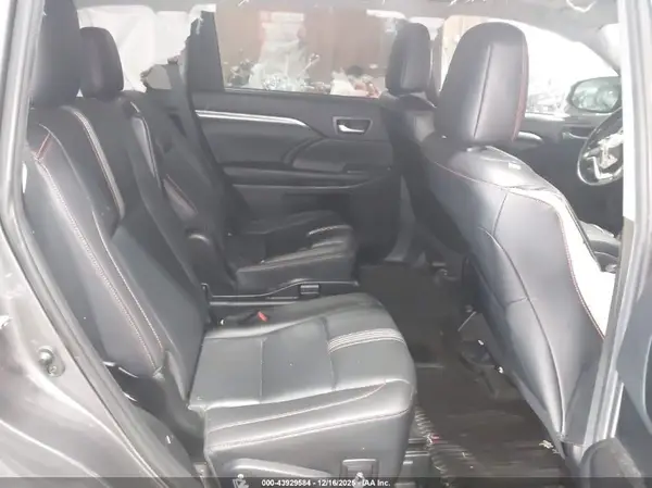 5TDJZRFH9KS570350 2019 TOYOTA HIGHLANDER - Image 8