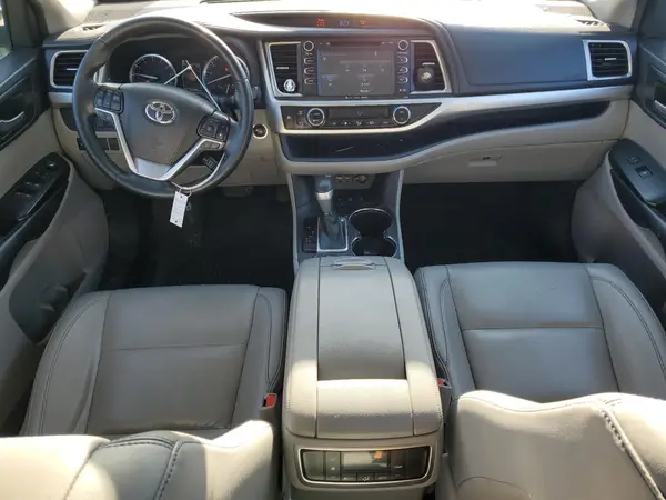 5TDJZRFH9KS571255 2019 TOYOTA HIGHLANDER - Image 8