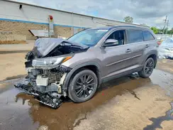 5TDJZRFH9KS572440 2019 TOYOTA HIGHLANDER