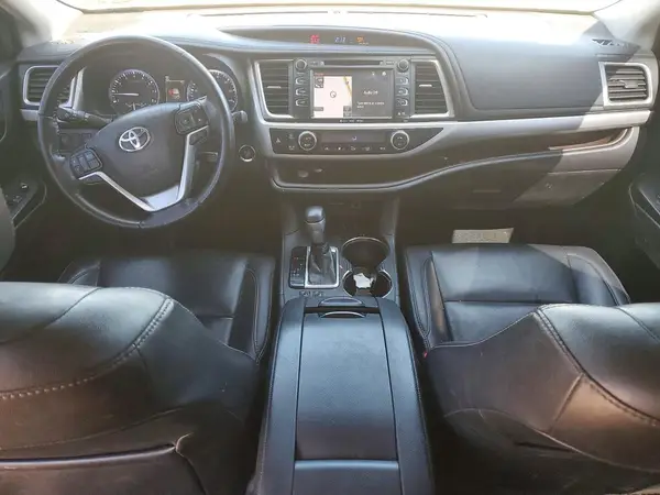 5TDJZRFH9KS577461 2019 TOYOTA HIGHLANDER - Image 8