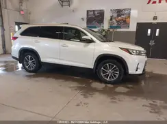 5TDJZRFH9KS579646 2019 TOYOTA HIGHLANDER