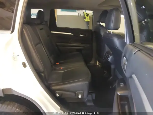5TDJZRFH9KS579646 2019 TOYOTA HIGHLANDER - Image 8