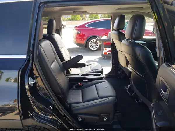 5TDJZRFH9KS581347 2019 TOYOTA HIGHLANDER - Image 8