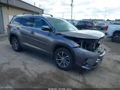 5TDJZRFH9KS581378 2019 TOYOTA HIGHLANDER