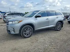 5TDJZRFH9KS583213 2019 TOYOTA HIGHLANDER