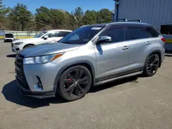 5TDJZRFH9KS584779 2019 TOYOTA HIGHLANDER