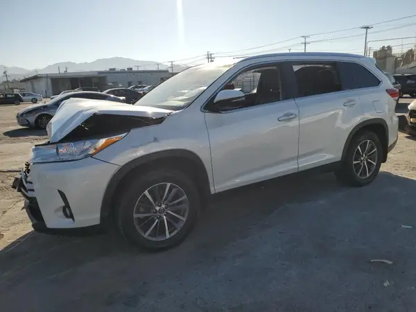 5TDJZRFH9KS584944 2019 TOYOTA HIGHLANDER - Image 1
