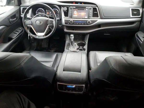5TDJZRFH9KS593045 2019 TOYOTA HIGHLANDER - Image 8