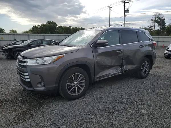 5TDJZRFH9KS595961 2019 TOYOTA HIGHLANDER - Image 1