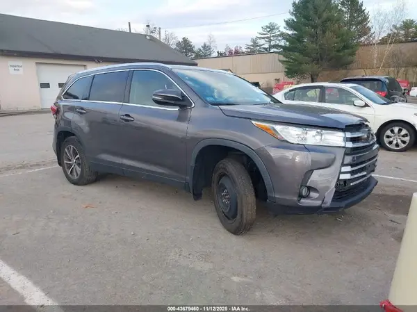 5TDJZRFH9KS601497 2019 TOYOTA HIGHLANDER - Image 1
