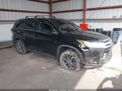5TDJZRFH9KS608028 2019 TOYOTA HIGHLANDER