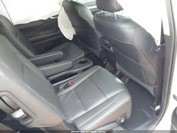 5TDJZRFH9KS609292 2019 TOYOTA HIGHLANDER - Image 8
