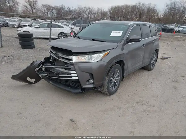 5TDJZRFH9KS616291 2019 TOYOTA HIGHLANDER - Image 2