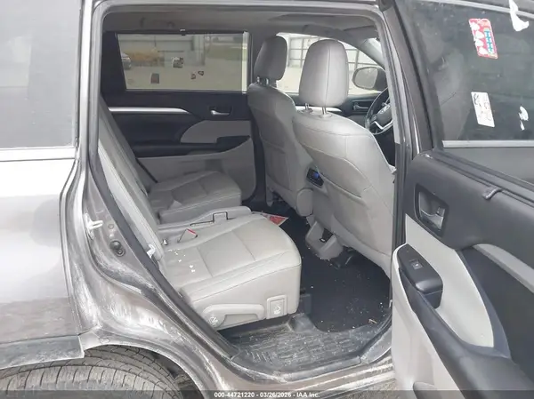 5TDJZRFH9KS616291 2019 TOYOTA HIGHLANDER - Image 8