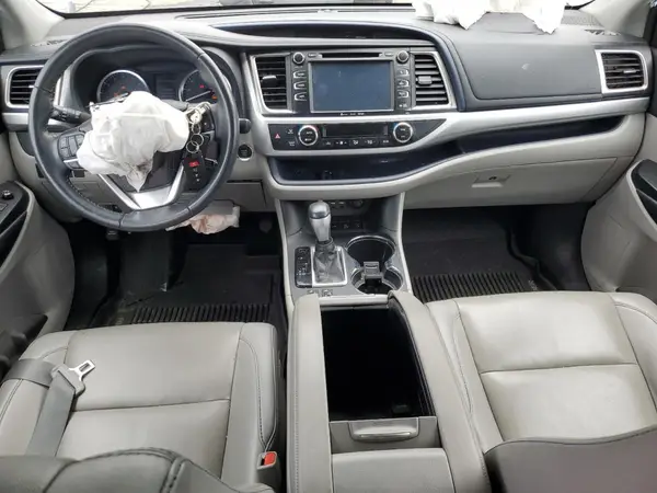 5TDJZRFH9KS618851 2019 TOYOTA HIGHLANDER - Image 8