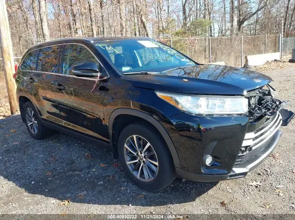 5TDJZRFH9KS627467 2019 TOYOTA HIGHLANDER - Image 1