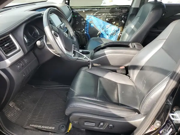 2019 TOYOTA HIGHLANDER auction photo 7