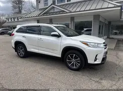 5TDJZRFH9KS703088 2019 TOYOTA HIGHLANDER
