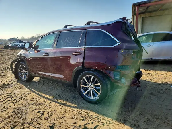 5TDJZRFH9KS713524 2019 TOYOTA HIGHLANDER - Image 2