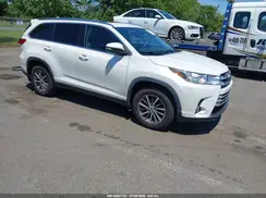 5TDJZRFH9KS713927 2019 TOYOTA HIGHLANDER