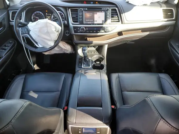 5TDJZRFH9KS721381 2019 TOYOTA HIGHLANDER - Image 8