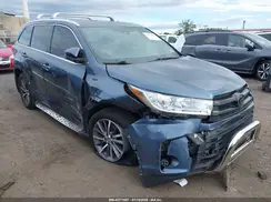 5TDJZRFH9KS916560 2019 TOYOTA HIGHLANDER
