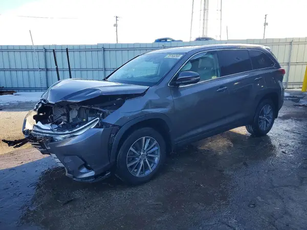 5TDJZRFH9KS917899 2019 TOYOTA HIGHLANDER - Image 1
