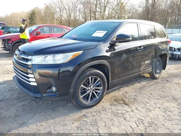 5TDJZRFH9KS928448 2019 TOYOTA HIGHLANDER - Image 2