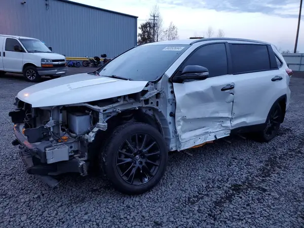 5TDJZRFH9KS980047 2019 TOYOTA HIGHLANDER - Image 1