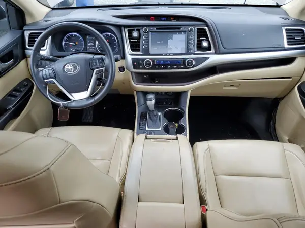 5TDJZRFHXHS359117 2017 TOYOTA HIGHLANDER - Image 8