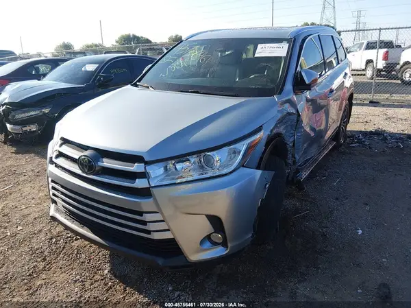 5TDJZRFHXHS371560 2017 TOYOTA HIGHLANDER - Image 2