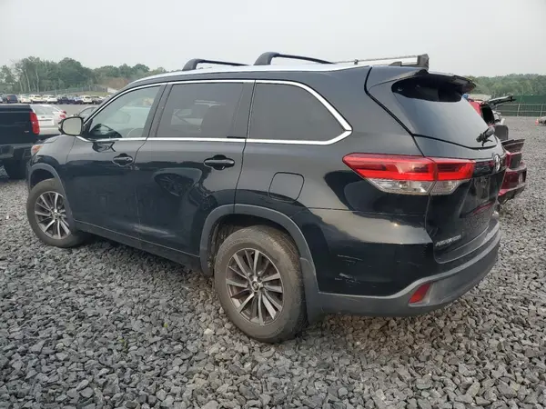 5TDJZRFHXHS387452 2017 TOYOTA HIGHLANDER - Image 2