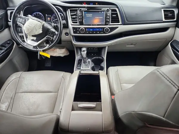 5TDJZRFHXHS391808 2017 TOYOTA HIGHLANDER - Image 8