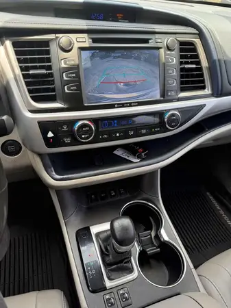 5TDJZRFHXHS398290 2017 TOYOTA HIGHLANDER - Image 8