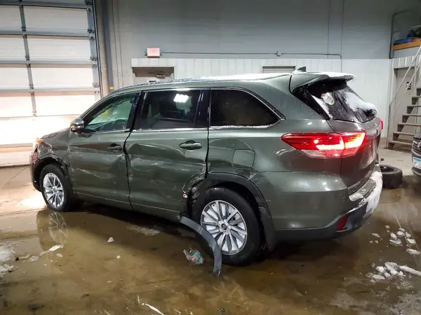 5TDJZRFHXHS427464 2017 TOYOTA HIGHLANDER - Image 2