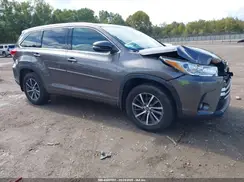 5TDJZRFHXHS436018 2017 TOYOTA HIGHLANDER