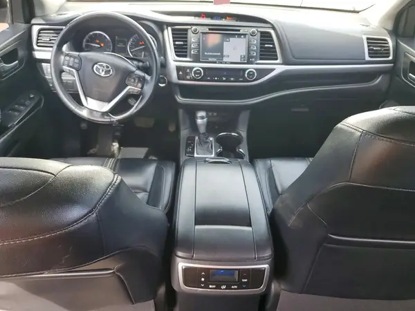 5TDJZRFHXHS443857 2017 TOYOTA HIGHLANDER - Image 8